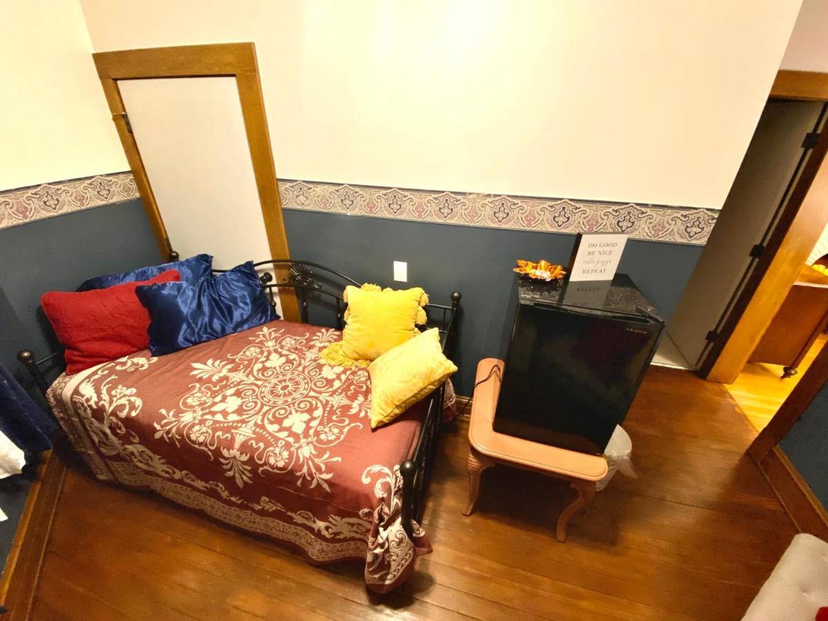 The Abriendo Inn Pueblo Bagian luar foto